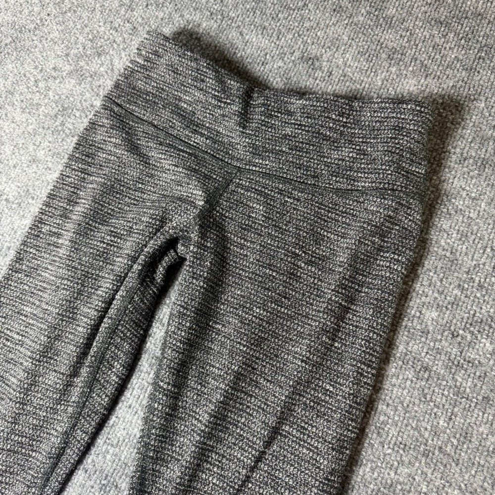 Lululemon Heathered Gray High Rise Yoga Workout Leggings - Women's Size 4‎